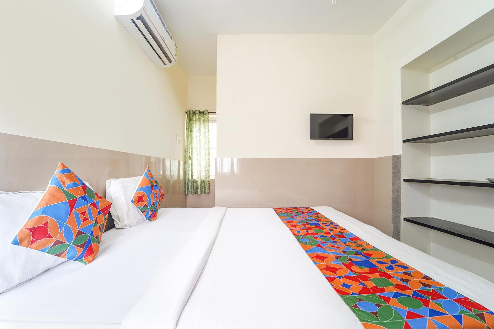Fabexpress Clover Castle - Nr Coimbatore International Airport Экстерьер фото